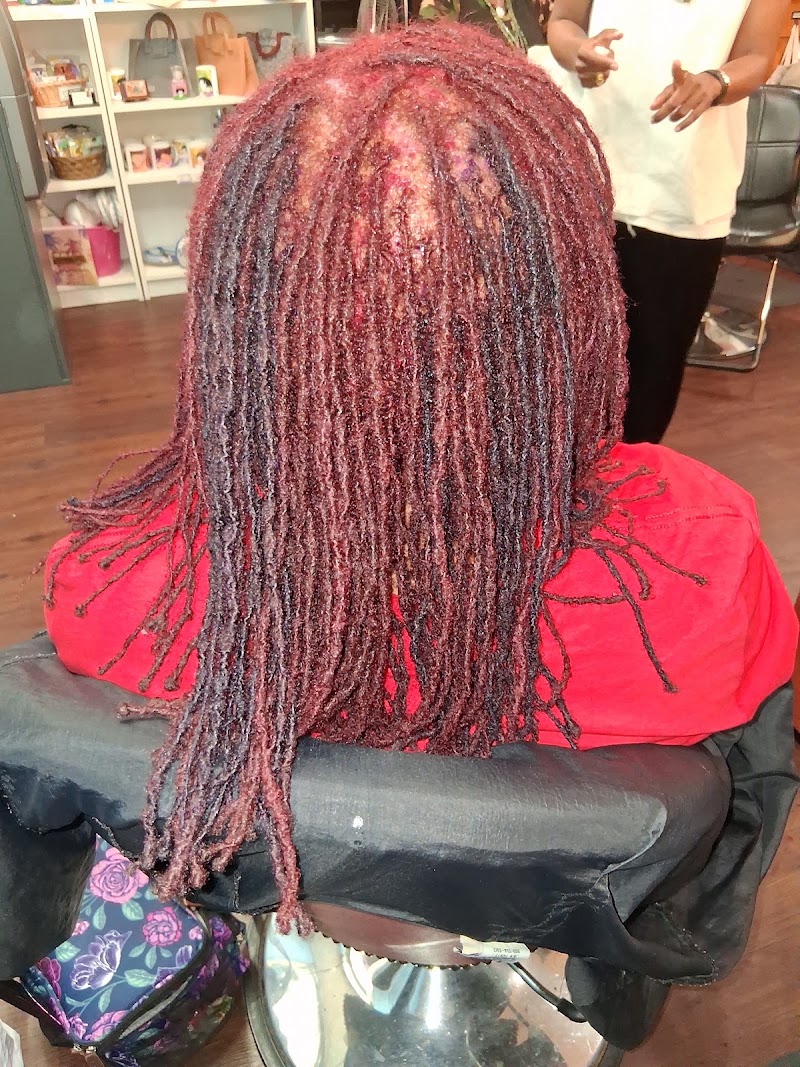 Phenomenal Hands Salon &Spa
