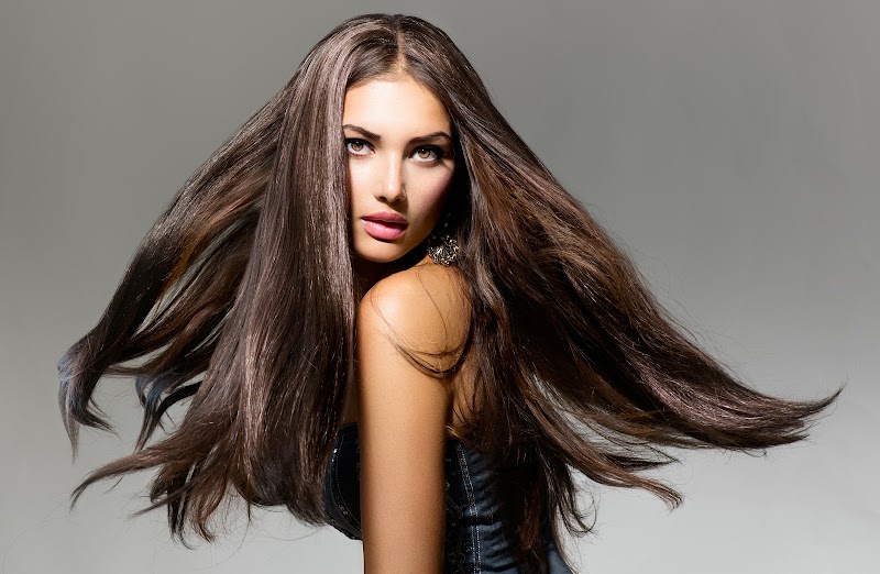Tangles Salon