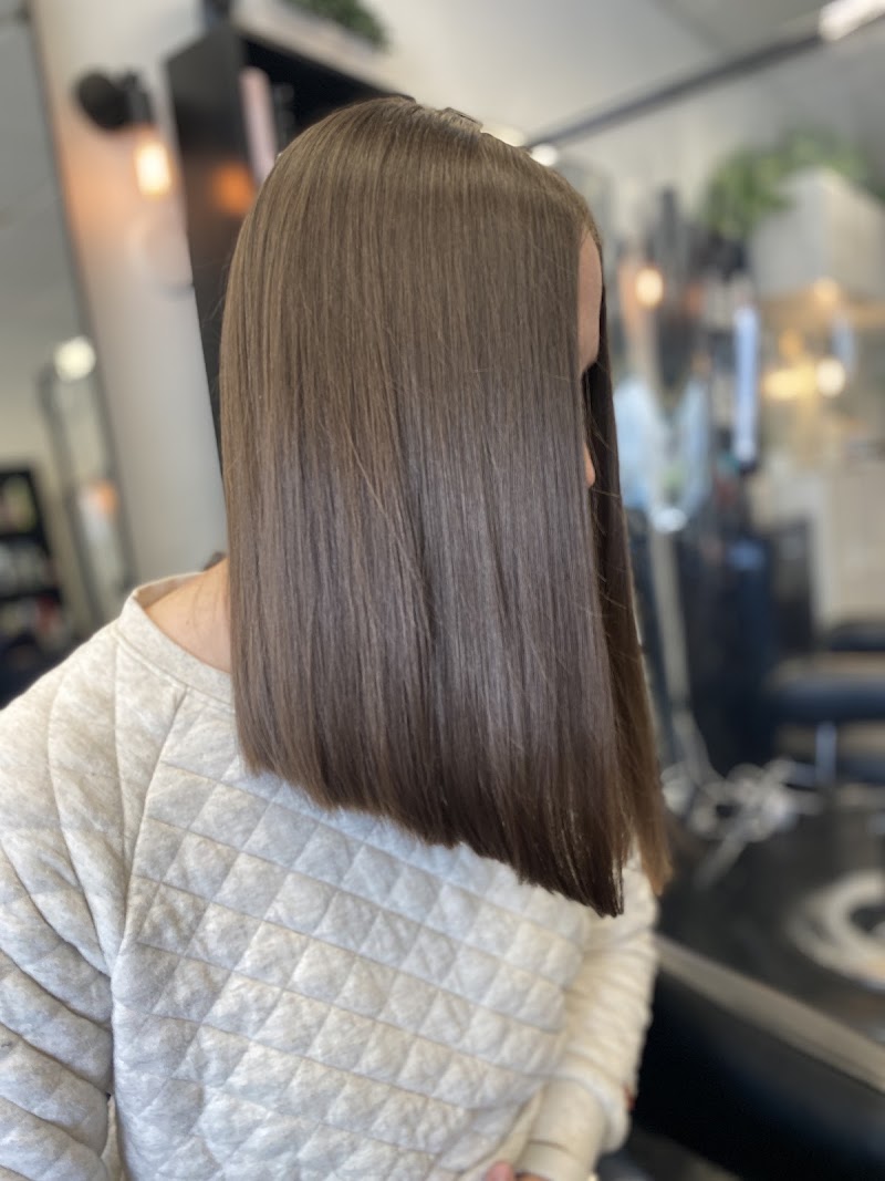 Sarasuta hair