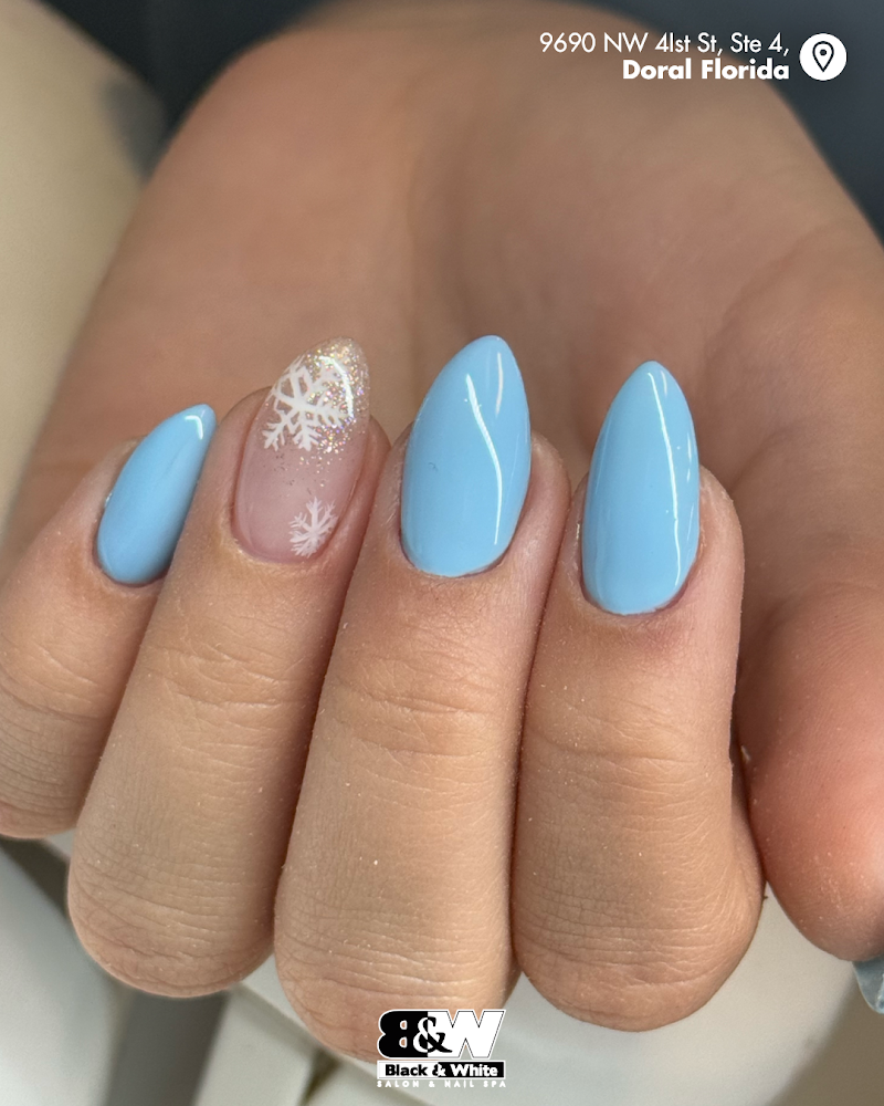 Black and White Salon and Nail Spa