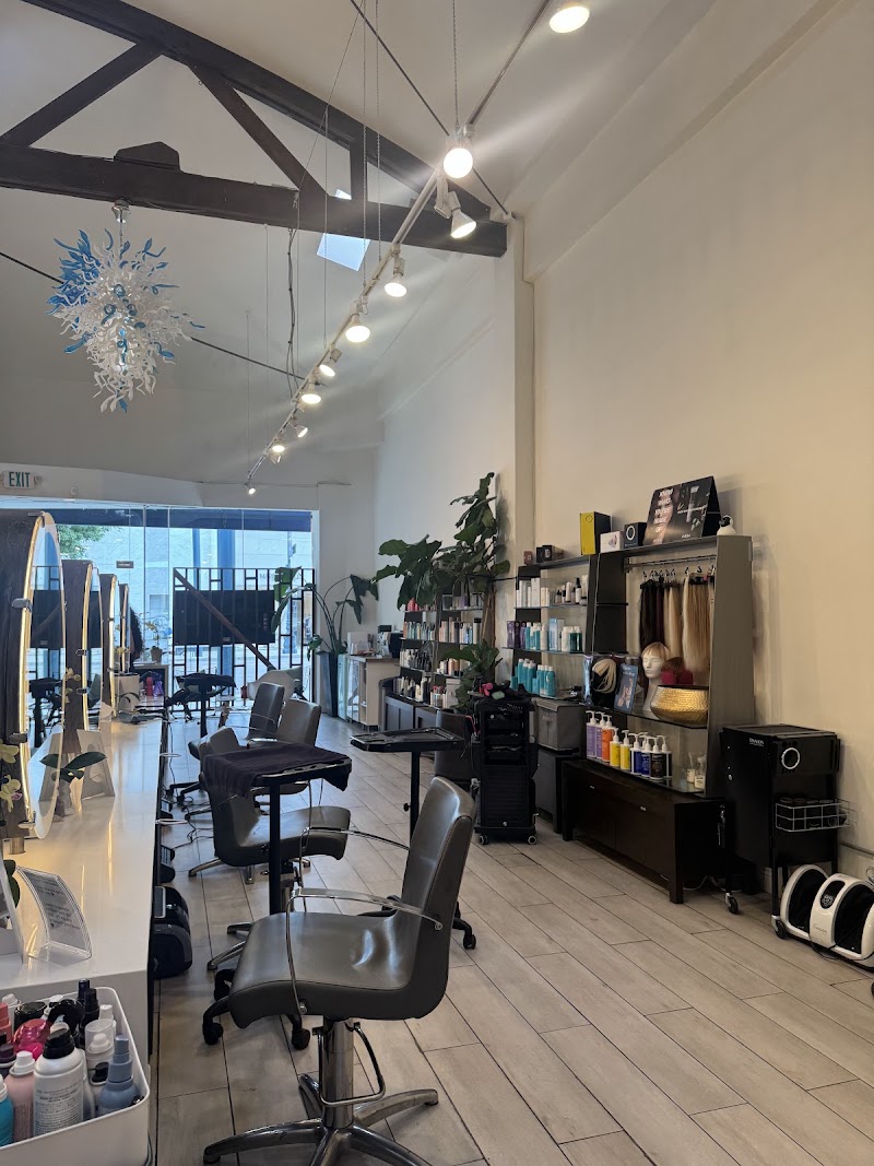 π‘πππ¦π’π‘ π SALON Beverly Hills