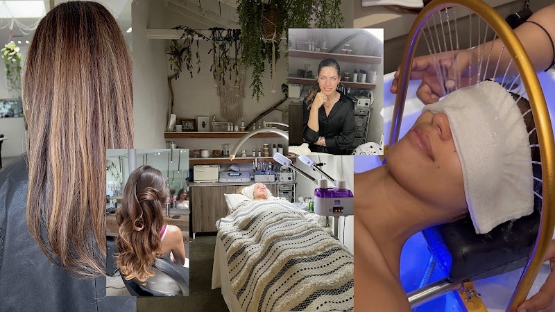 Naya Beauty Salon
