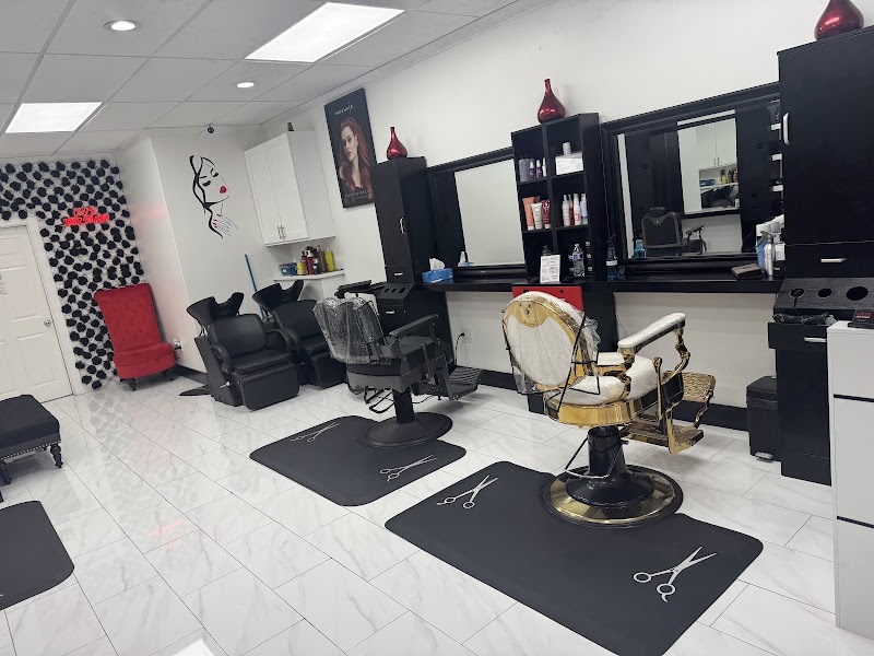 Leo's Hair Studio
