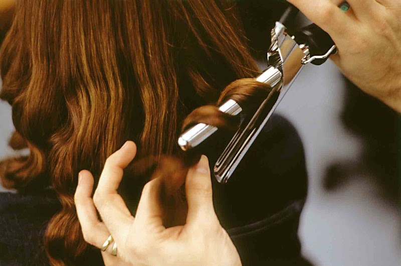 Victor Victoria's Beauty Salon