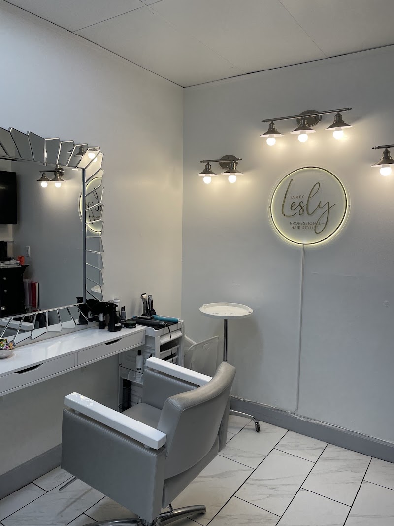 Hair By Lesly