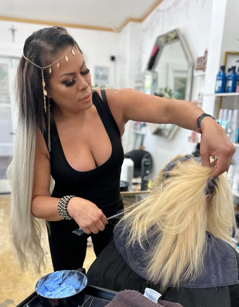 Yahaira Kolb Wellness