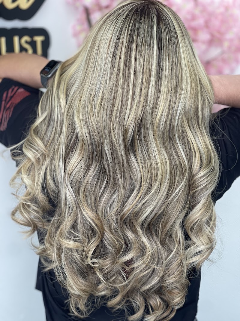 Ada Hairstylist